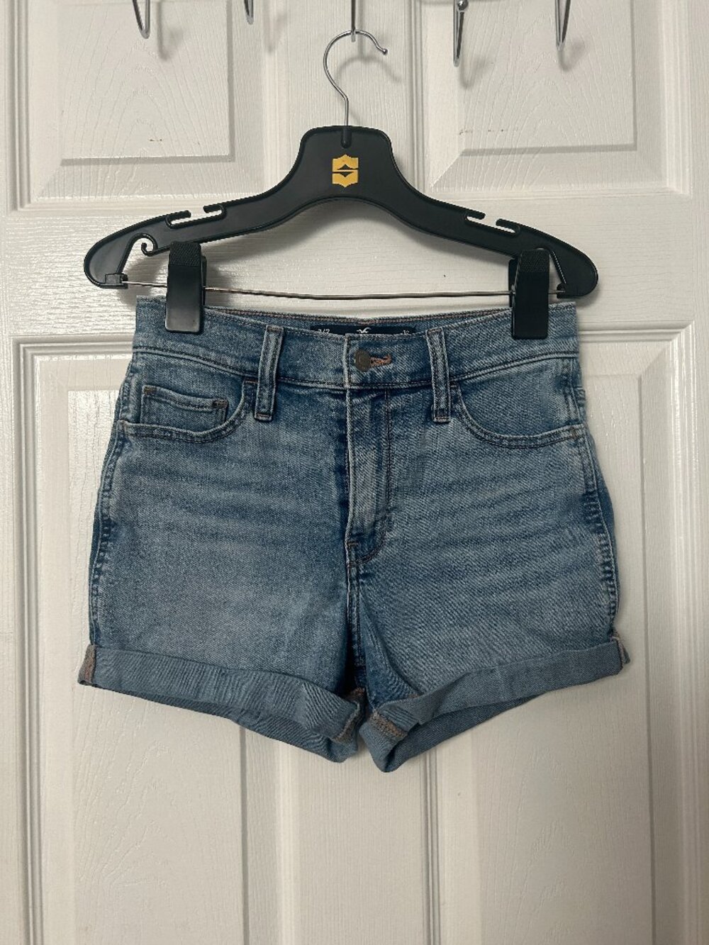 Hollister Denim Shorts Women's Size 26 High Rise Casual Stretchy Coastal GUC